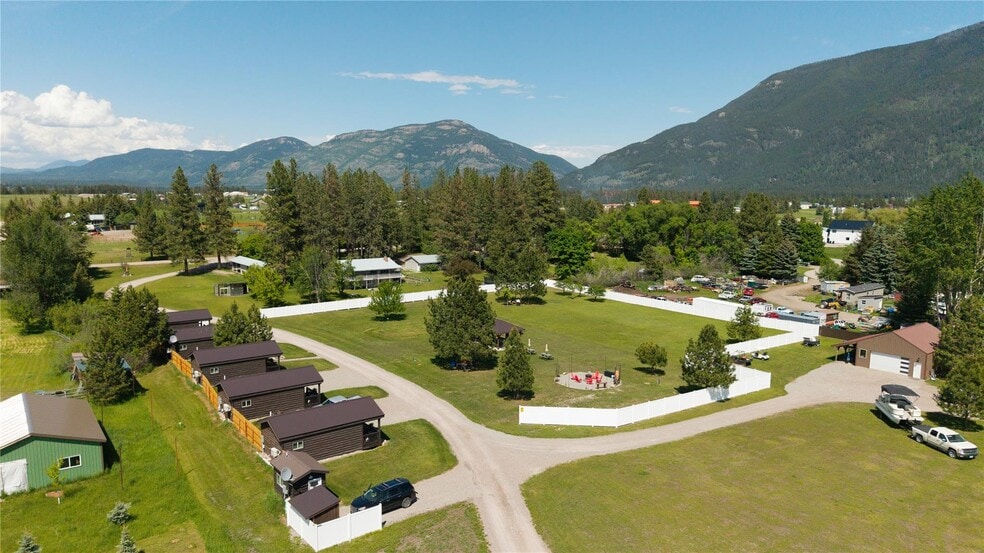 More Photos Of 1040 Roost Way, Columbia Falls Specialty For Sale