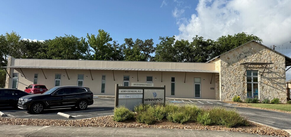 More Photos Of 109 Enterprise Pky, Boerne Office For Lease