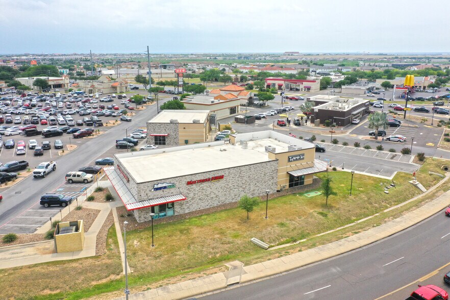 More Photos Of 7709 McPherson Rd, Laredo Freestanding For Sale