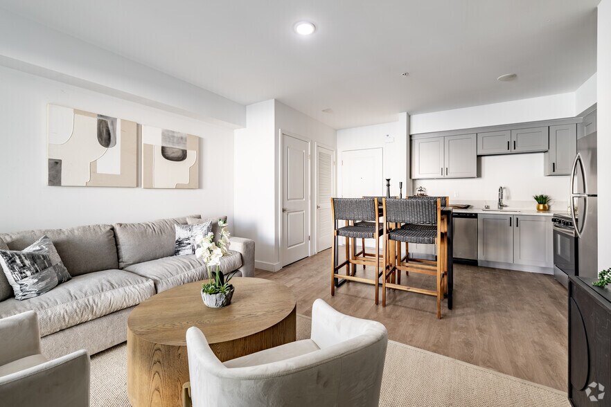 More Photos Of 6569-6581 N Van Nuys Blvd, Van Nuys Apartments For Lease