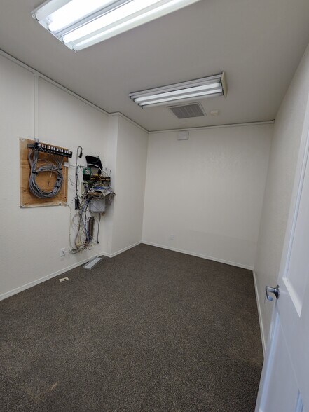 More Photos Of 445 W Dakota Ave, Fresno Office Residential For Sale