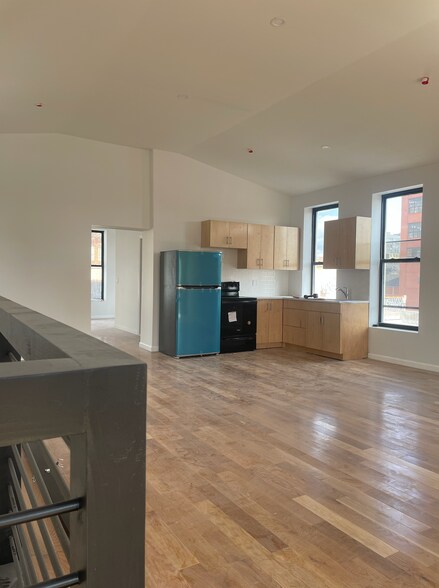 More Photos Of 789 E 144th St, Bronx Industrial For Lease