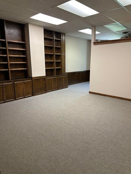 More Photos Of 610 Marshall St, Shreveport Office For Lease