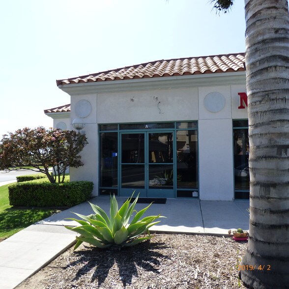 More Photos Of 2850 Johnson Dr, Ventura General Retail For Sale