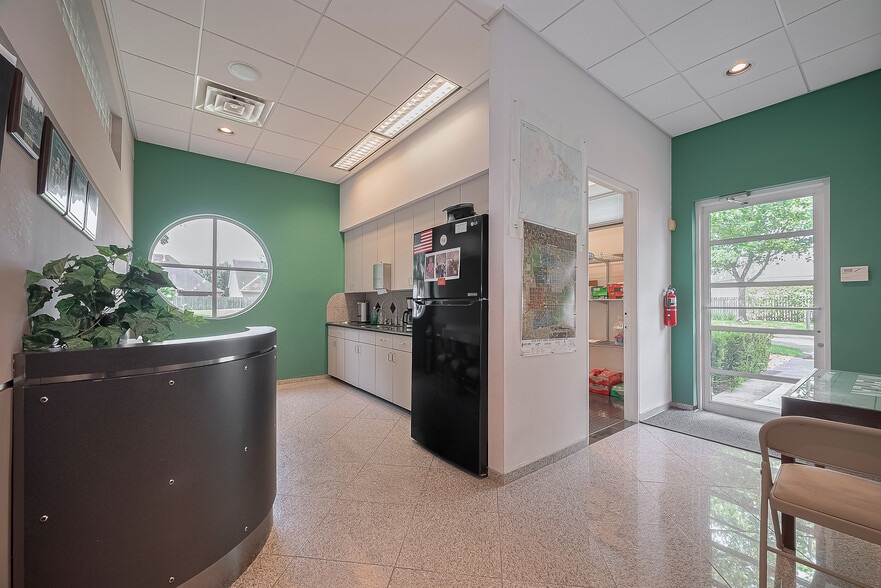 More Photos Of 19855 Greenwind Chase Dr, Houston Office For Sale