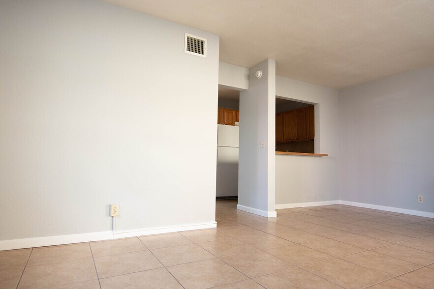 More Photos Of 2130 Avenue S, Riviera Beach Apartments For Sale
