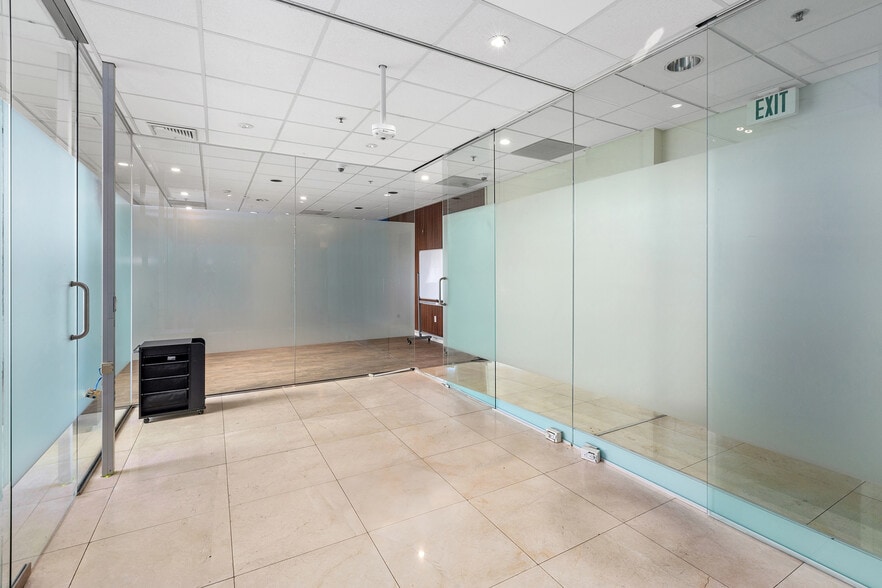 More Photos Of 400 Beale St, San Francisco Apartments For Sale