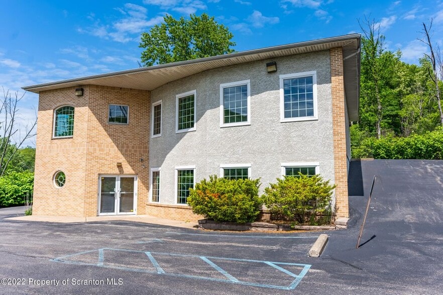 More Photos Of 105 Layton Rd, Clarks Summit Medical For Lease