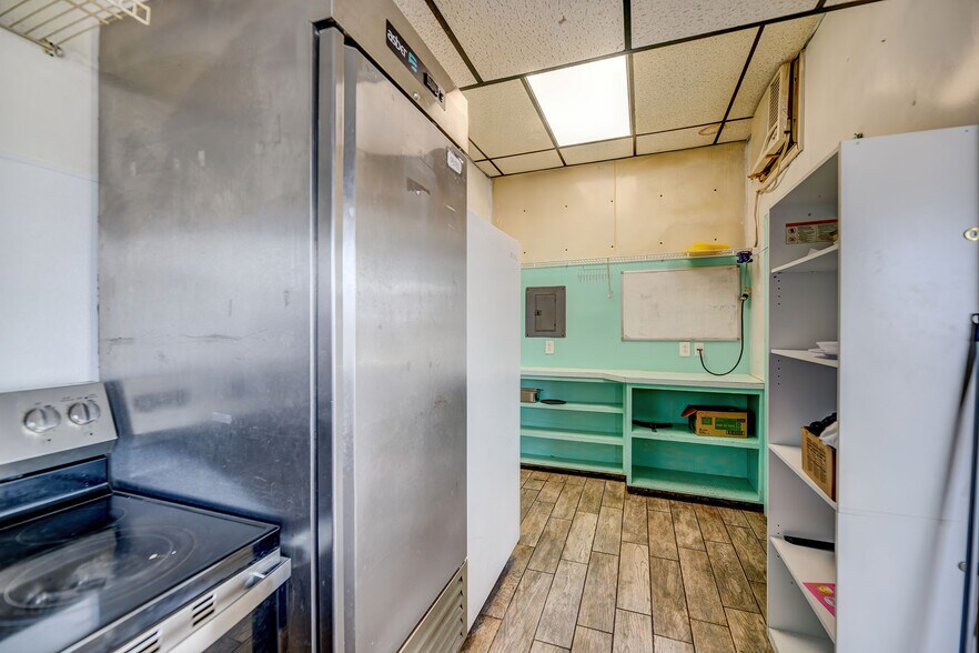 More Photos Of 430 W 3rd St, Nescopeck Restaurant For Sale