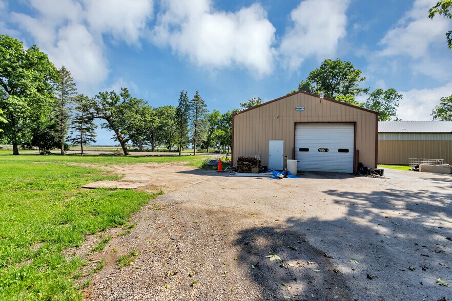 More Photos Of 41W597 US Highway 20, Hampshire Flex For Sale