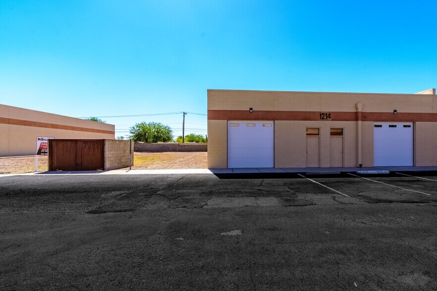 More Photos Of 1216 E Pennsylvania St, Tucson Warehouse For Lease