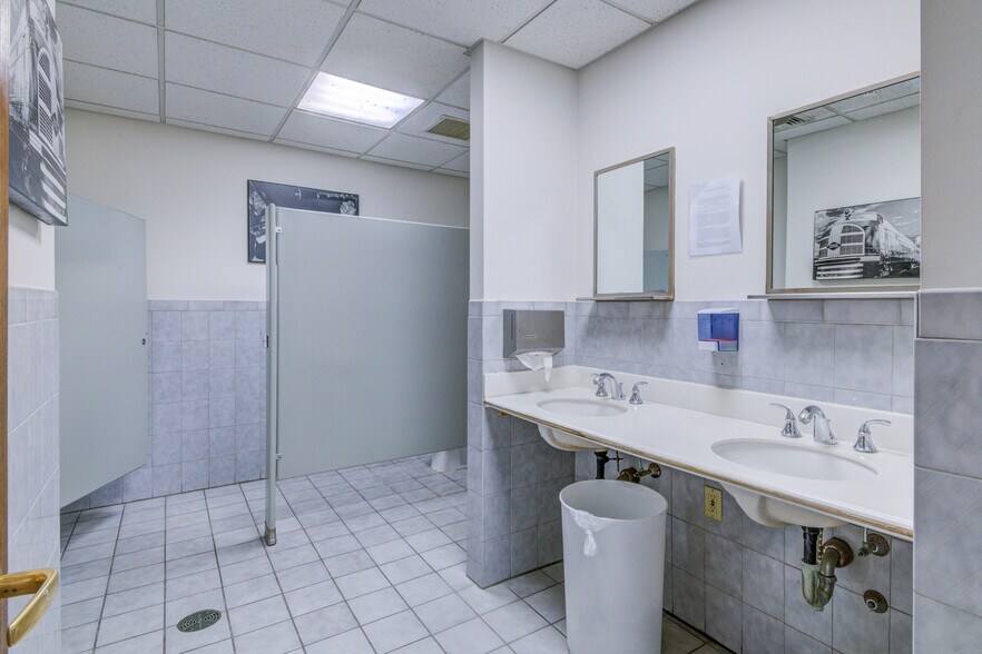 More Photos Of 48 Route 6, Yorktown Heights Medical For Lease