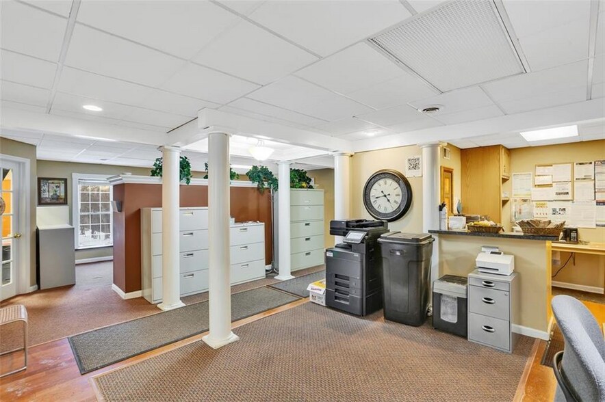 More Photos Of 1108 Ohio River Blvd, Sewickley Office For Sale