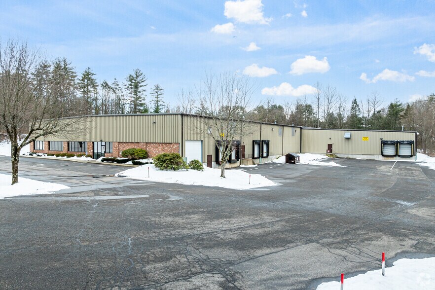More Photos Of 299 Industrial Ln, Torrington Distribution For Lease