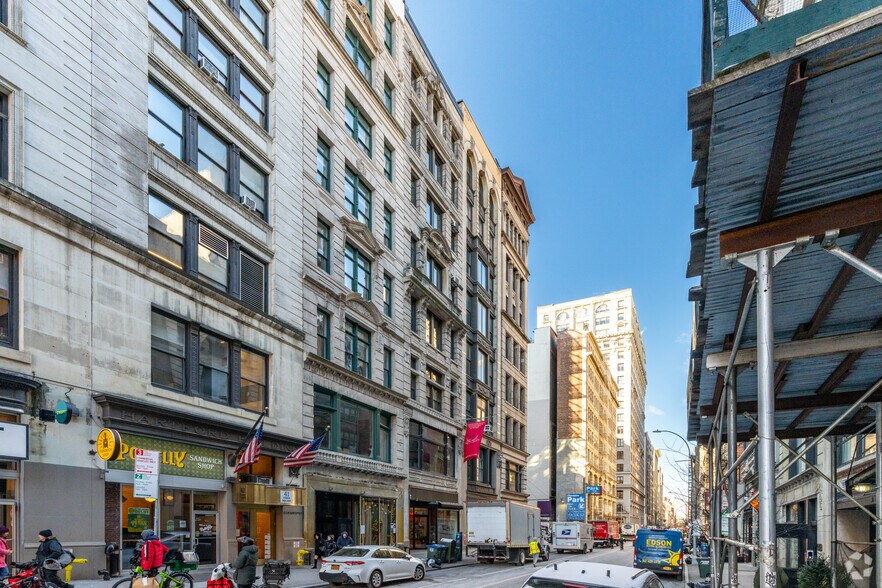 More Photos Of 18 E 17th St, New York Loft Creative Space For Lease