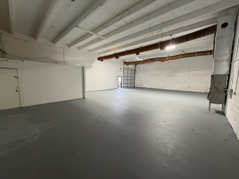 More Photos Of 6461 Garden Rd, Riviera Beach Industrial For Lease