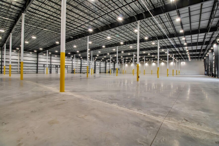 More Photos Of 2 Steelworkers Way, Lackawanna Unknown For Lease