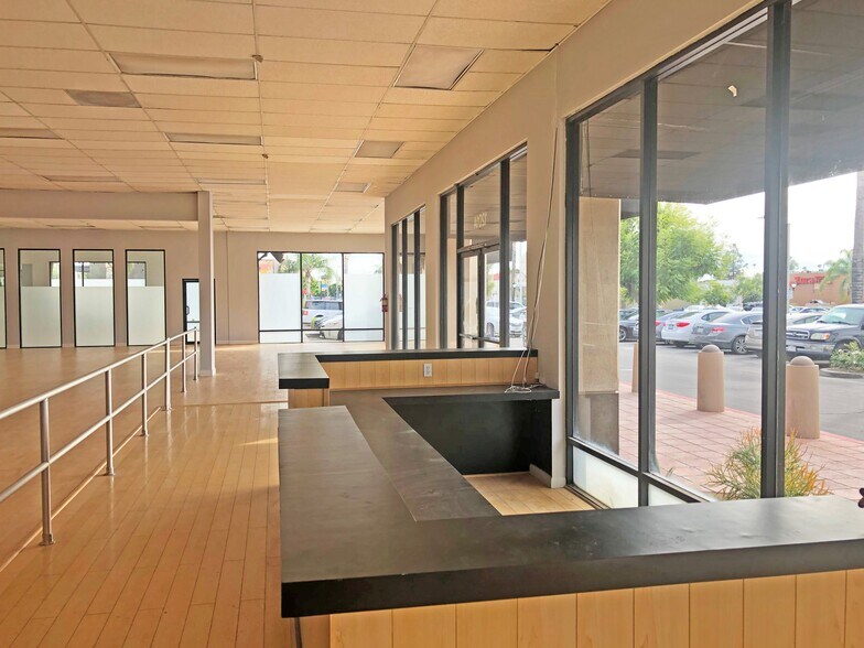 More Photos Of 1201-1225 Truman St, San Fernando Unknown For Lease