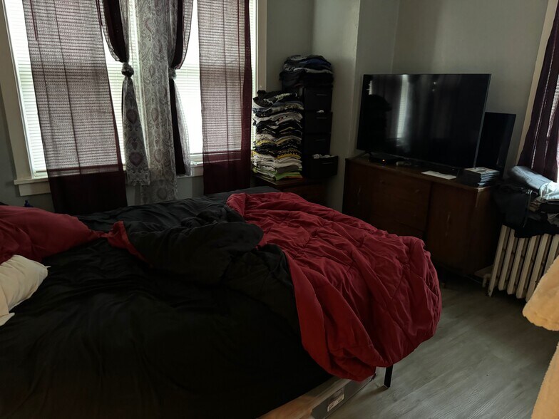 More Photos Of , Pittsburgh Multifamily For Sale