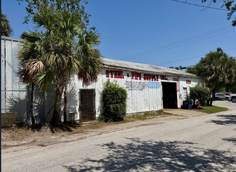 More Photos Of 4200 E 7th Ave, Tampa Light Distribution For Lease