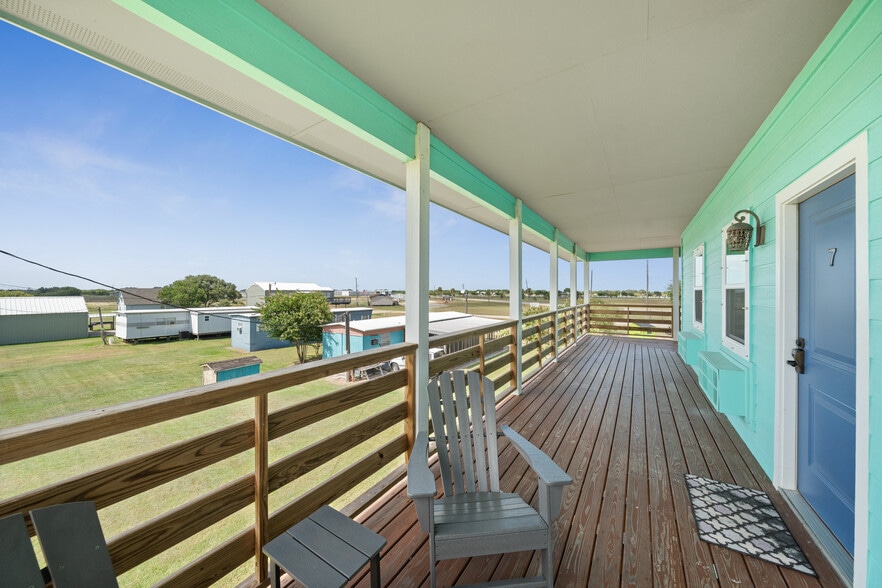 More Photos Of 22996 Highway 60, Matagorda Hotel For Sale