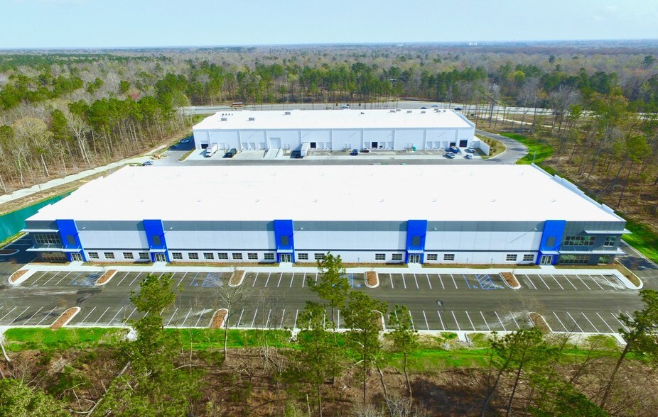 More Photos Of 8351 Palmetto Commerce Pky, Ladson Warehouse For Lease