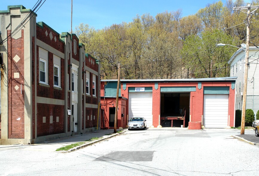 More Photos Of 93 Hazel St, Woonsocket Manufacturing For Sale
