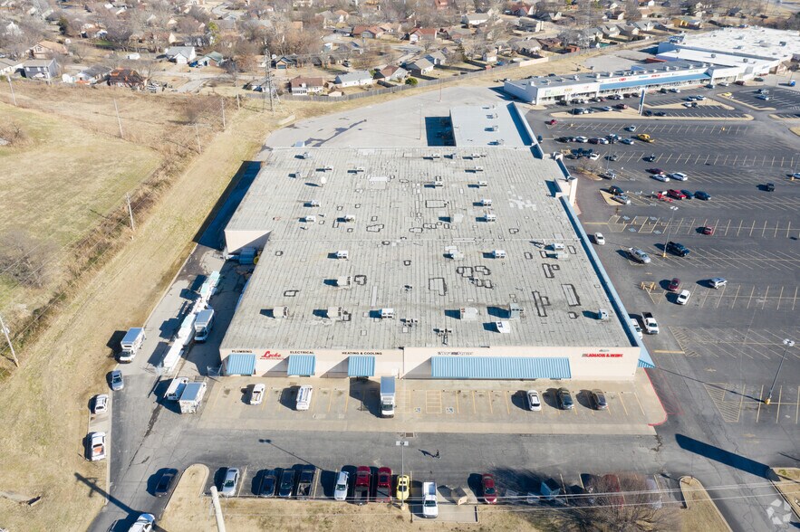 More Photos Of 8787 N Owasso Expy, Owasso Unknown For Lease