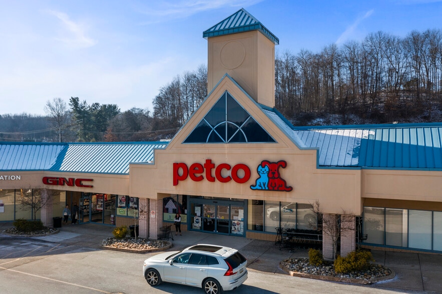 More Photos Of 5600 William Flynn Hwy, Gibsonia General Retail For Lease