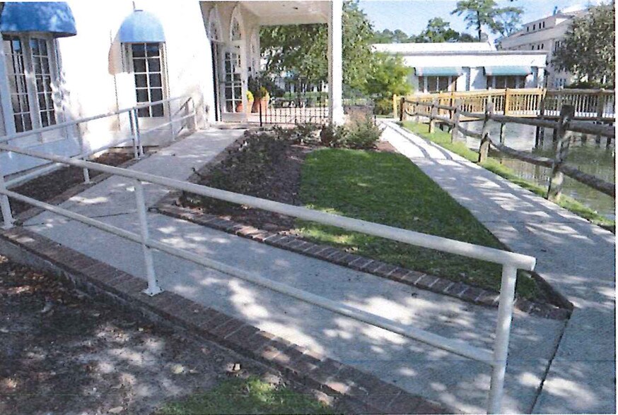 More Photos Of 14319 Ocean Hwy, Pawleys Island Office For Sale