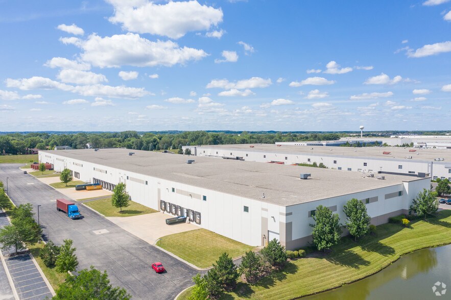 More Photos Of 2300-2380 Galvin Dr, Elgin Manufacturing For Lease