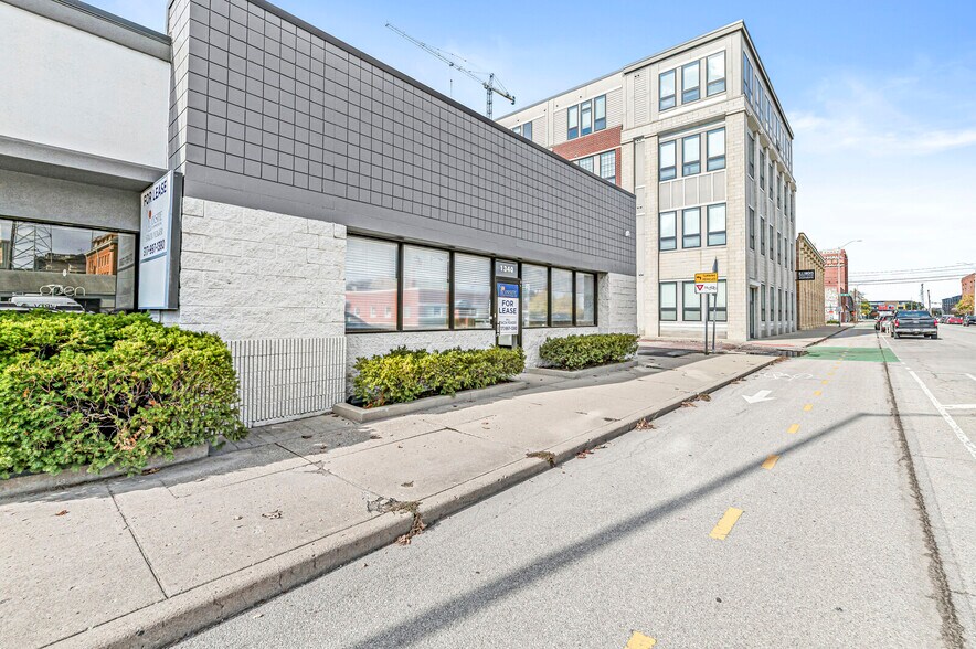 More Photos Of 1340 N Illinois St, Indianapolis Showroom For Lease