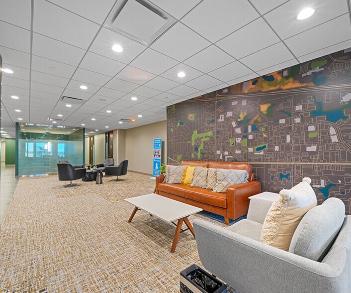 More Photos Of 1750 E Golf Rd, Schaumburg Coworking Space