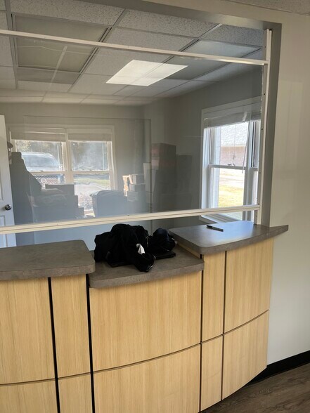 More Photos Of 207 Upper Riverdale Rd, Riverdale Medical For Sale