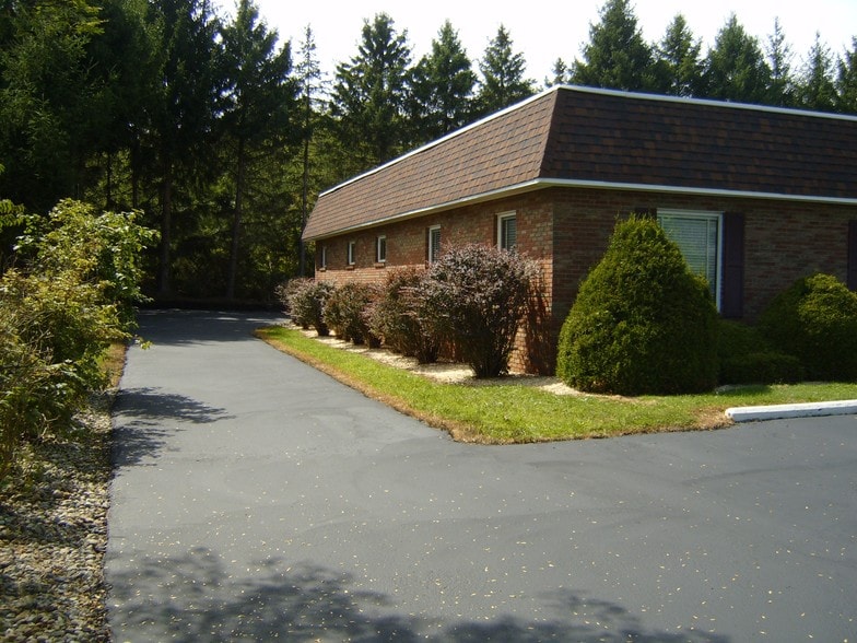 More Photos Of 559 Greenville Rd, Mercer Office For Sale