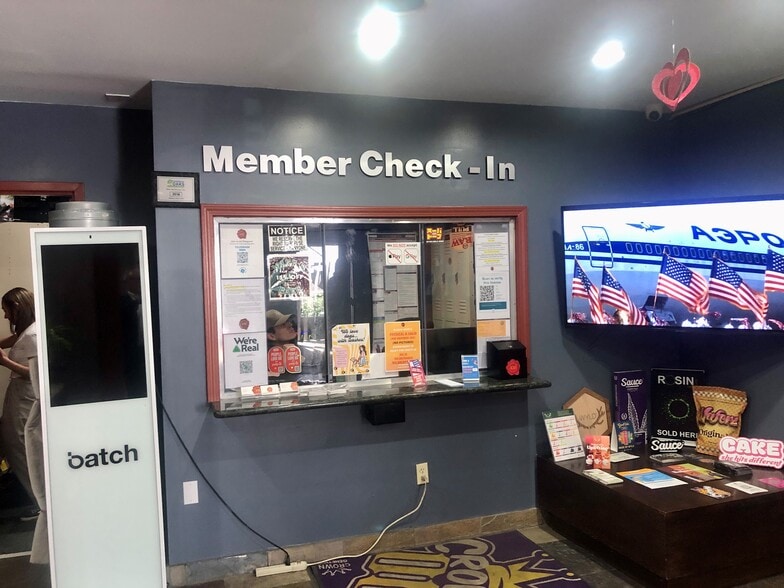 More Photos Of 15372-15374 Dickens St, Sherman Oaks Office Residential For Sale