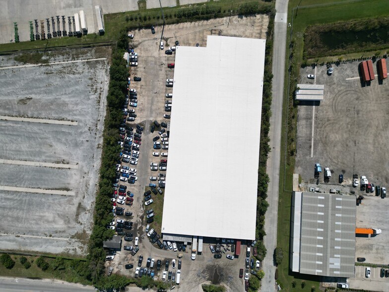 More Photos Of 550 Telfair Rd, Savannah Warehouse For Lease