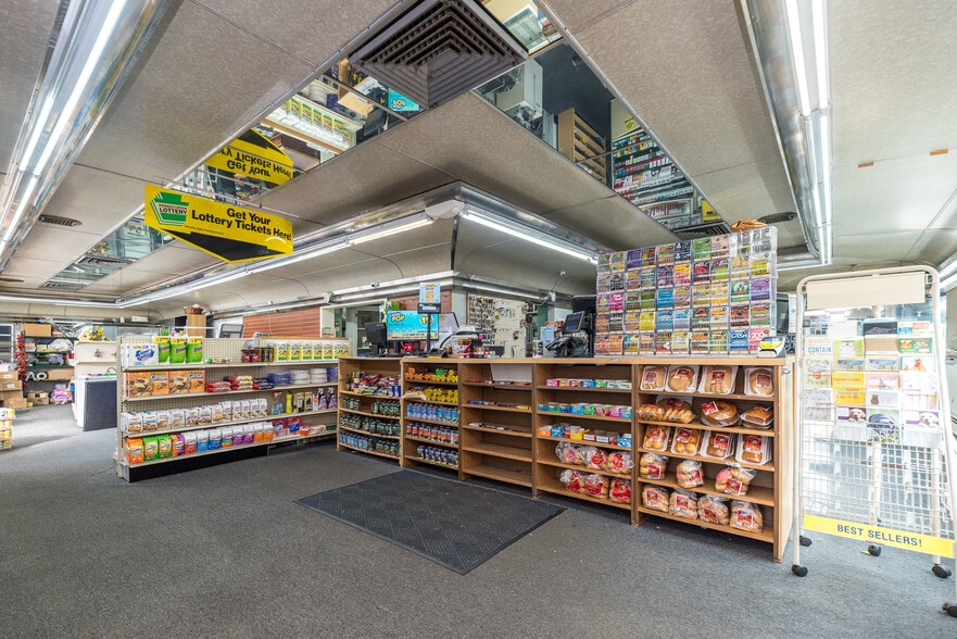 More Photos Of 203 W State St, Doylestown General Retail For Sale