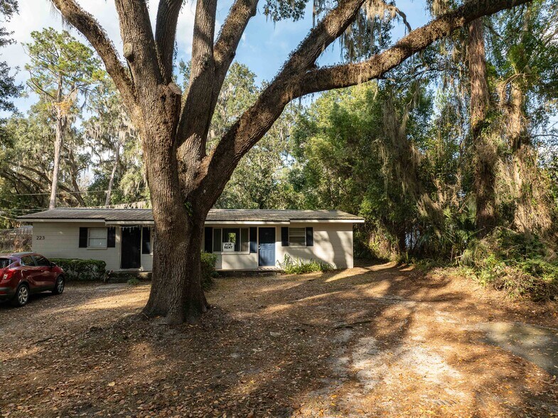 More Photos Of 283 SW Davaca Gln, Lake City Multifamily For Sale