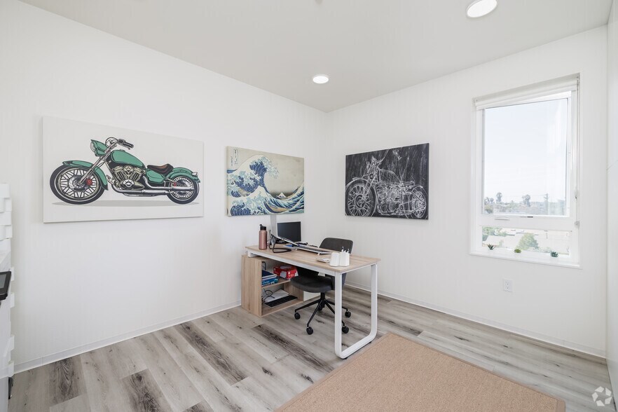 More Photos Of 2911 Adams Ave, San Diego Apartments For Lease