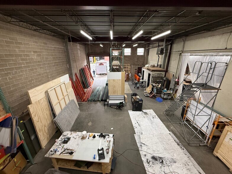 More Photos Of 44-68 Vernon Blvd, Long Island City General Retail For Lease