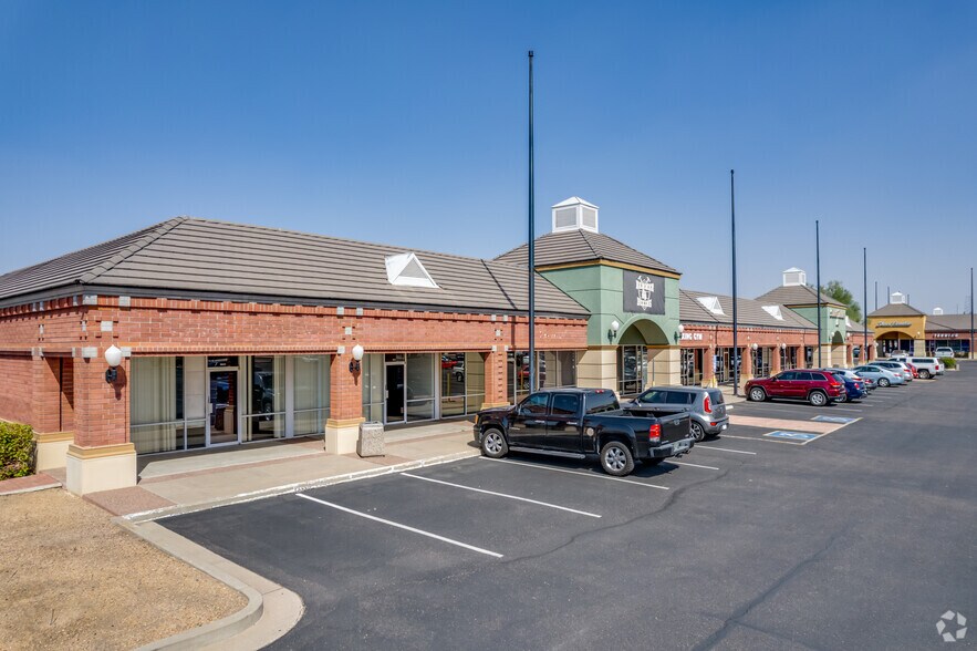 Primary Photo Of 2710-2734 W Bell Rd, Phoenix General Retail For Lease