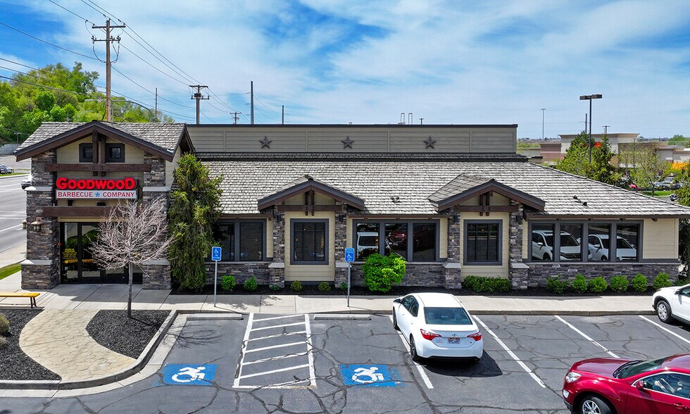 More Photos Of 4189-4193 Riverdale Rd, Riverdale Freestanding For Sale