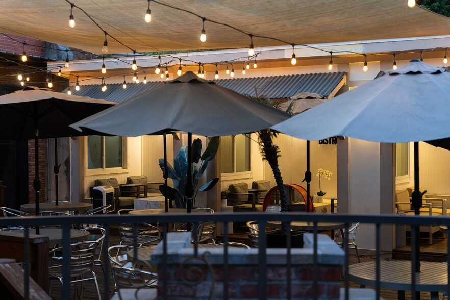 More Photos Of 281 Peters St SW, Atlanta Bar For Sale