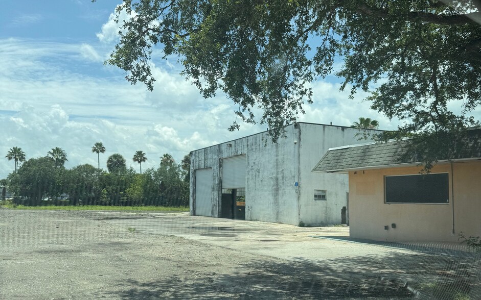 Primary Photo Of 825 8th St, Vero Beach Warehouse For Sale