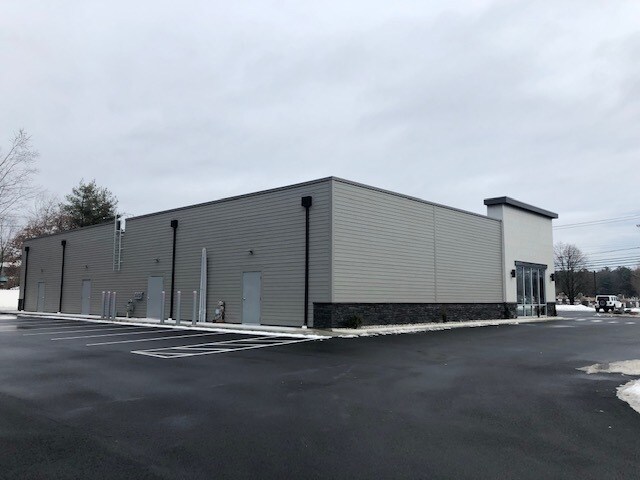 More Photos Of 212 Southampton Rd, Westfield Freestanding For Lease