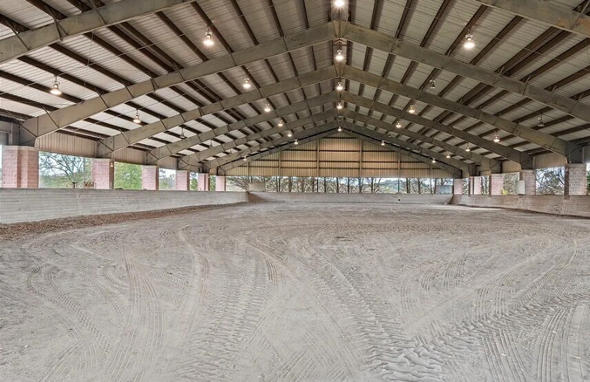 More Photos Of 715 Melton Rd, Liberty Horse Stables For Sale