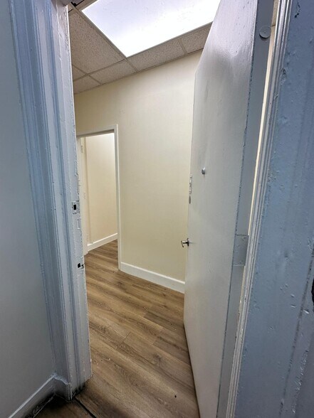 More Photos Of 370 E 149th St, Bronx Office For Lease