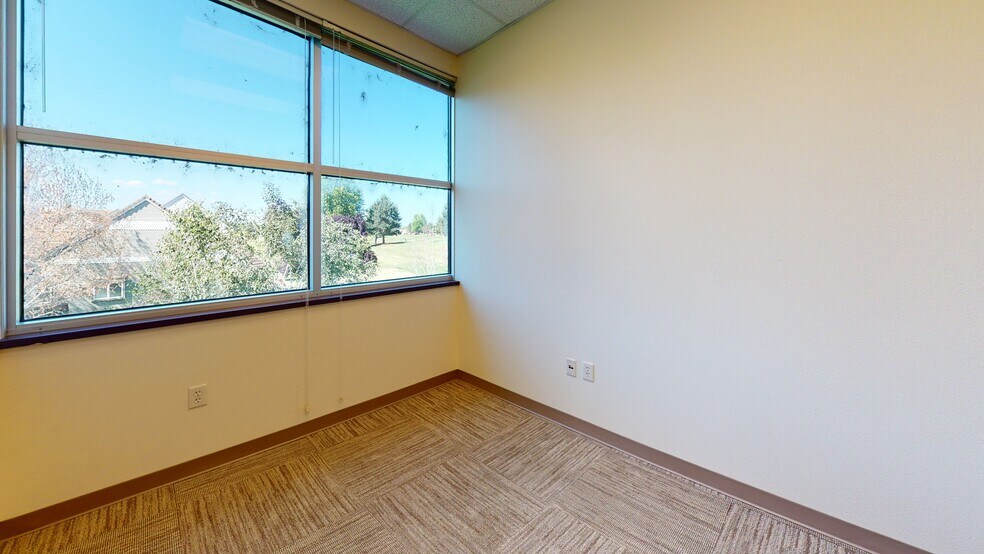 More Photos Of 693 Ray J. Glatt Cir, Woodburn Medical For Sale