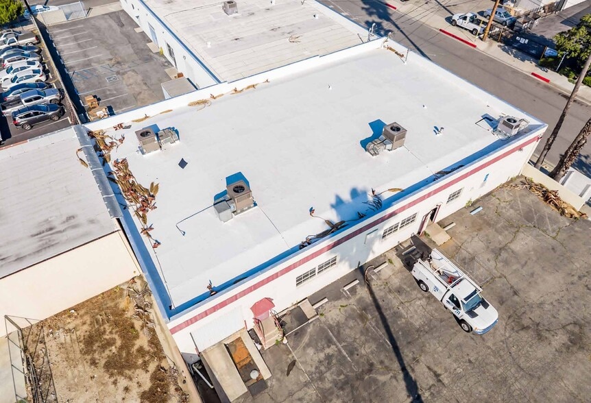 More Photos Of 220 Taylor St, Monrovia Warehouse For Sale